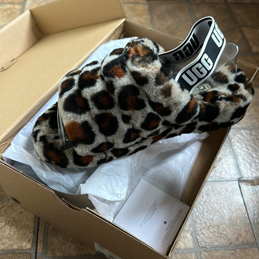 Ugg Fluff Yeah Slide Size 8 New